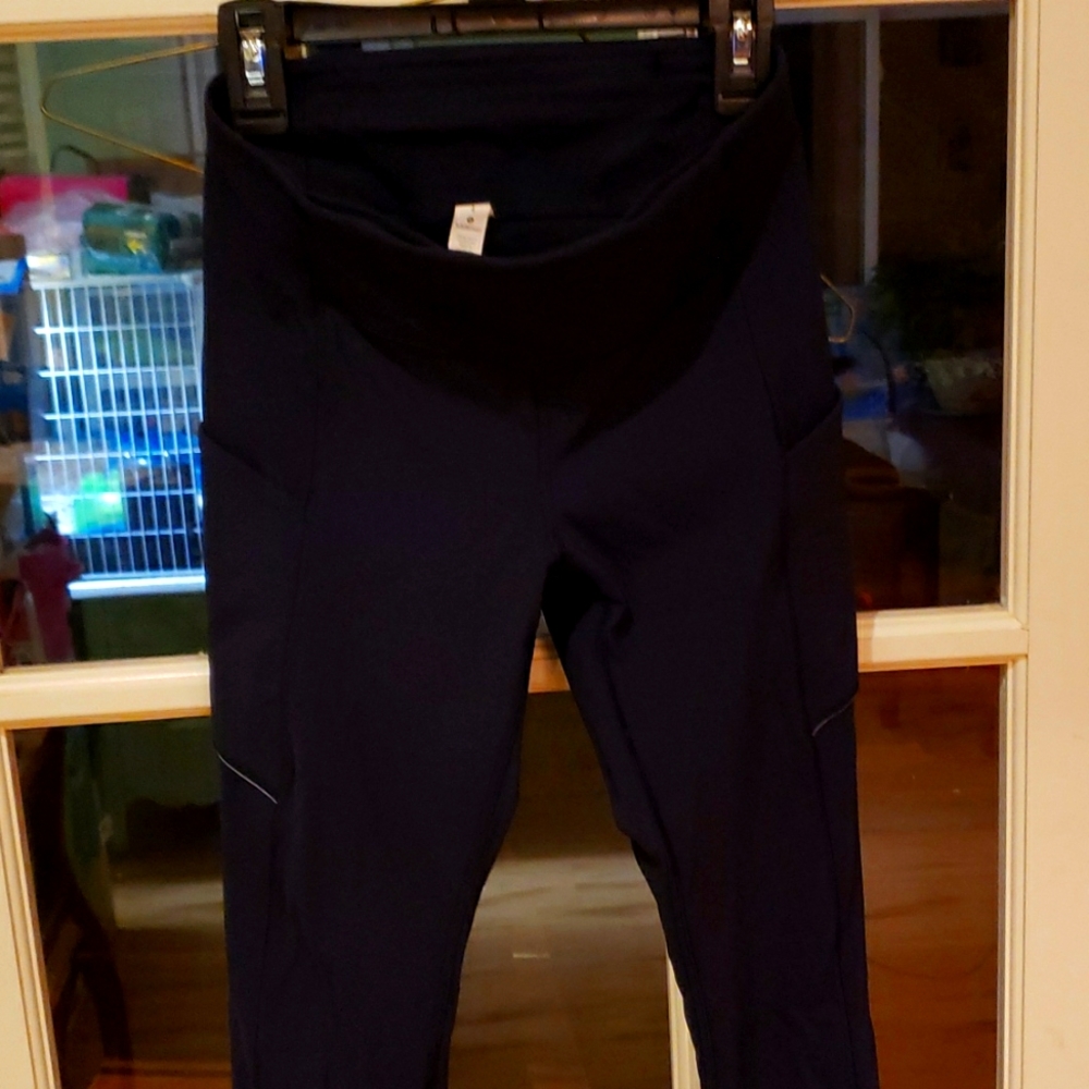 Lululemon women's tights size 4,navy